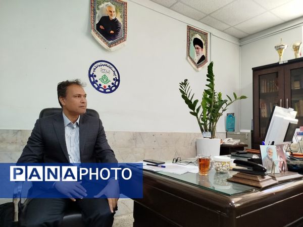 نشست هم‌اندیشی پیشکسوتان امورتربیتی با معاون پرورشی  و تربیت بدنی کاشمر