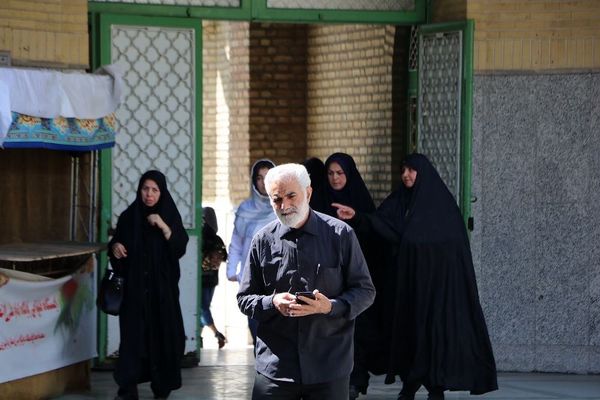 برگزاری مراسم سالگرد ارتحال امام خمینی(ره) و یادبود شهدای خدمت با حضور فرهنگیان شهرستان ری