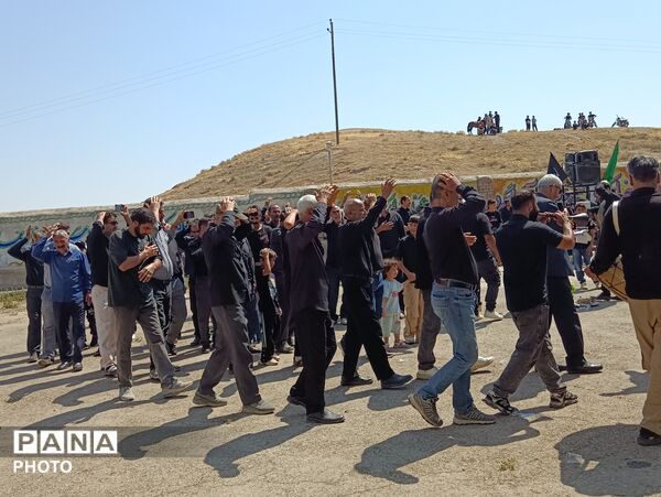 آیین عزاداری آخر ماه صفر با حضور مردم مؤمن روستای آورزمان