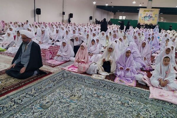 جشن فرشته‌ها در شهر قیامدشت ری یک