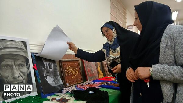 نمایشگاه مشاغل و فعالیت‌های مهارتی هنرستان فلق نظرآباد