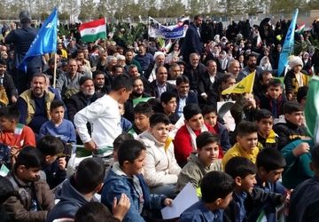 ۲۲بهمن؛ تجدید میثاق دوباره دانش‌آموزان ۱۵ خرداد ابرکوه