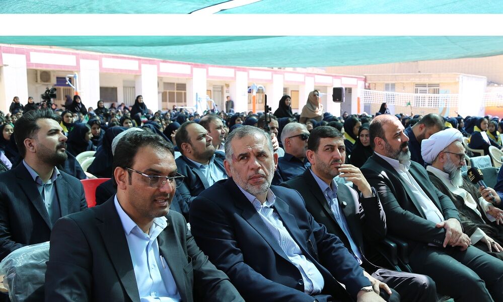 آیین آغاز سال تحصیلی جدید برای  یک میلیون و ۱۵۰ هزار دانش‌آموز با شور و امید