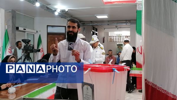 حضور حماسی مردم غیور بیرجندی در انتخابات 