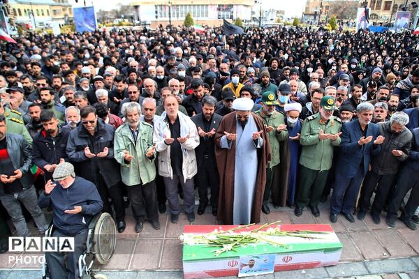 تشییع پیکر شهید مهدی مرادی در همدان