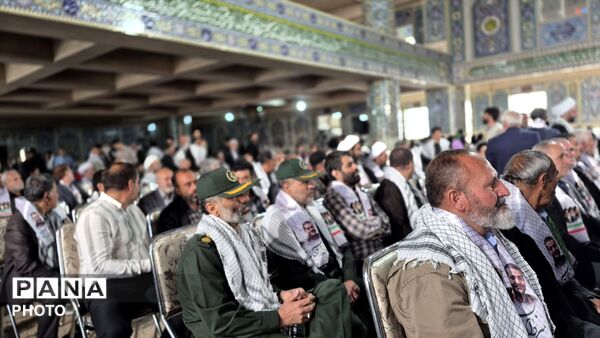 اربعین دو لاله سرخ در فارسان