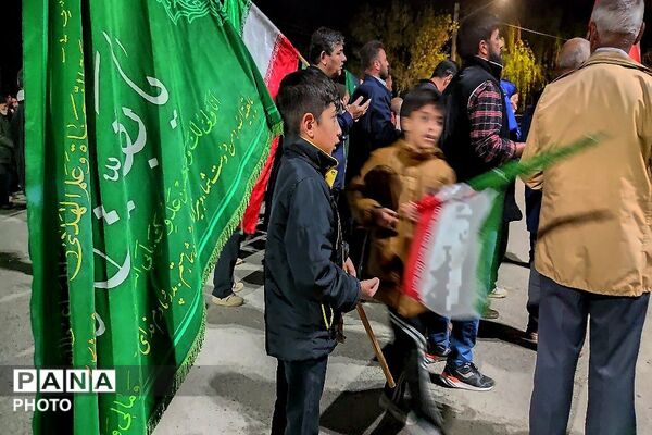 سنگر ما خیابان است 