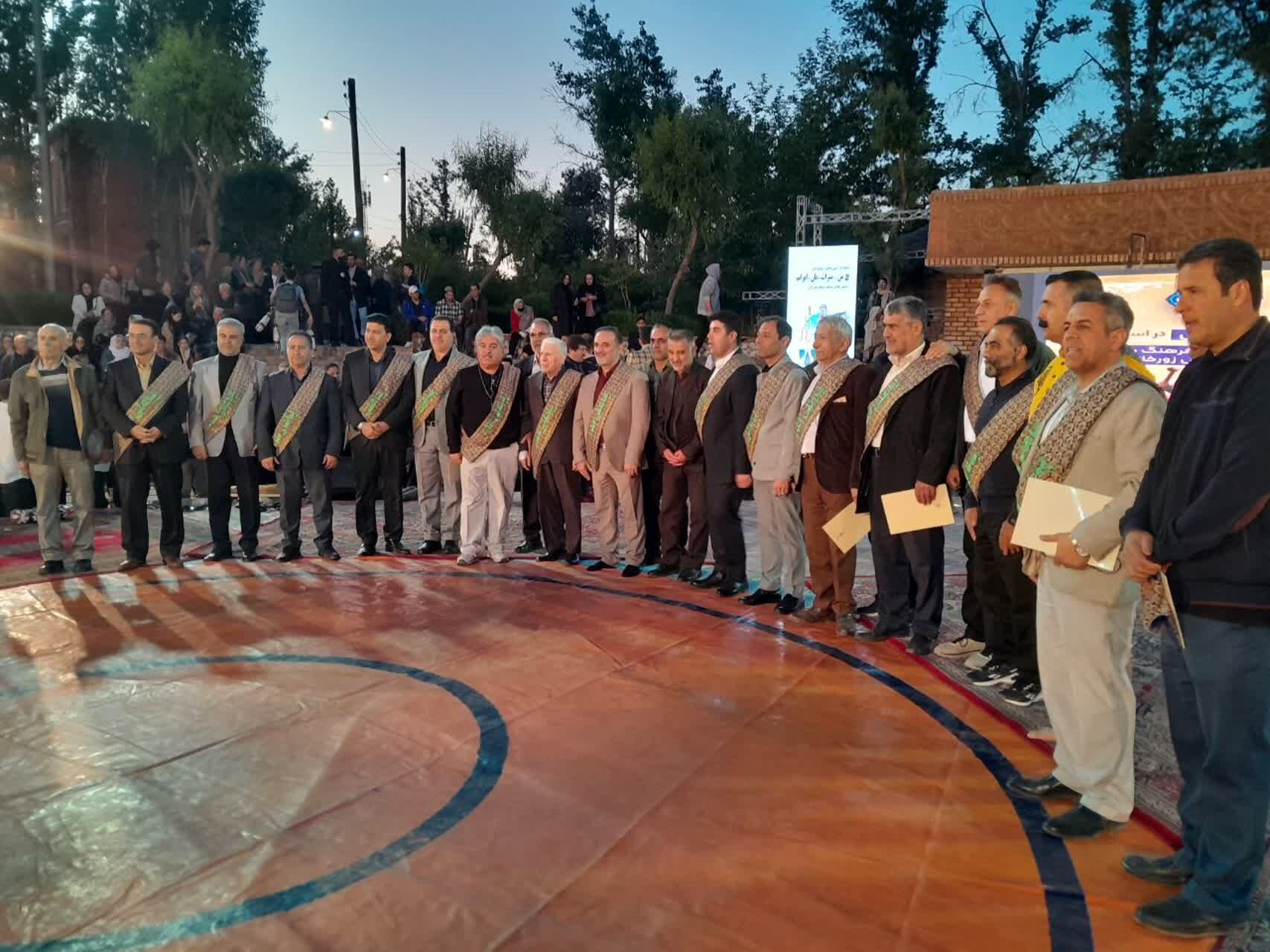 برگزاری جشنواره آیین و رونمایی از پویش‌ ملی «من میراث‌بان ایرانم» در پارک ایران کوچک کرج 