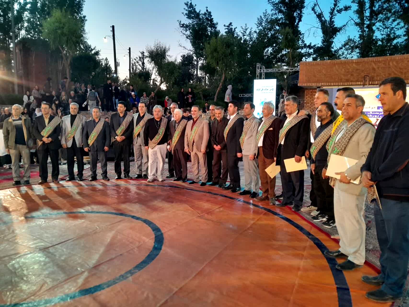 برگزاری جشنواره آیین و رونمایی از پویش‌ ملی «من میراث‌بان ایرانم» در پارک ایران کوچک کرج 