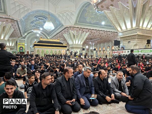 احلی من العسل؛ عطر نوجوانی در مصلای امام با یاد حضرت قاسم(ع)