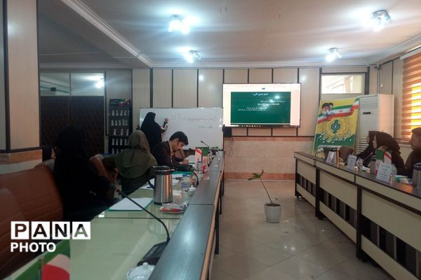 جشنواره «همیار معلم» در اداره آموزش‌وپرورش شهریار