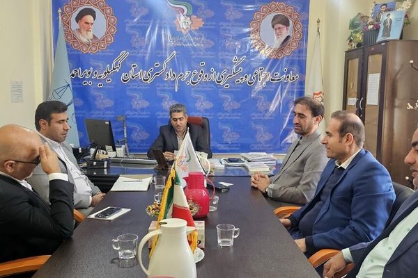 راه‌اندازی اولین کافه کتاب و سینمای سیار کودک در کهگیلویه و بویراحمد