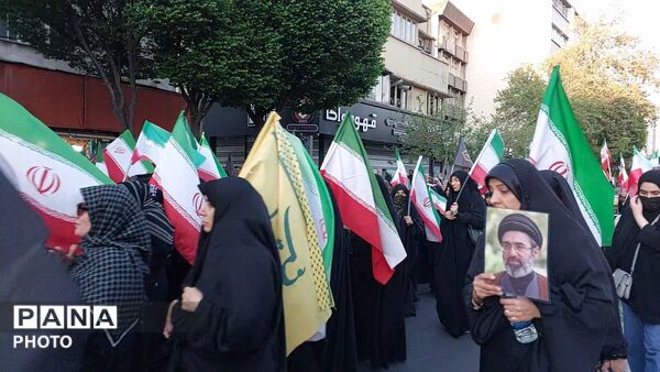قاب های ماندگار از اربعین رهبر شهید 