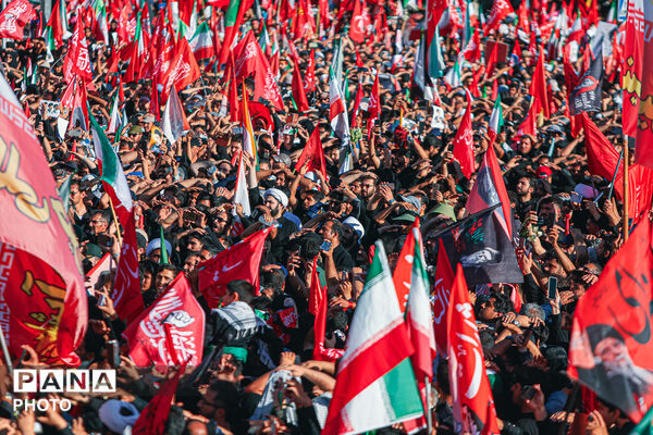 تشییع پیکر رهبر شهید انقلاب در مشهد مقدس-۲