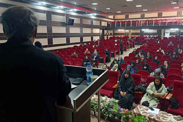 اولین نشست فصلی معلمان پژوهشگر شهریار