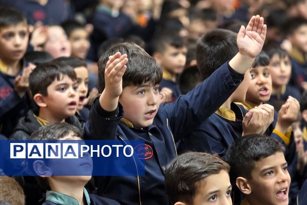 جشن میلاد با سعادت حضرت مهدی موعود(ع)در دبستان حاج همت بهارستان ۲