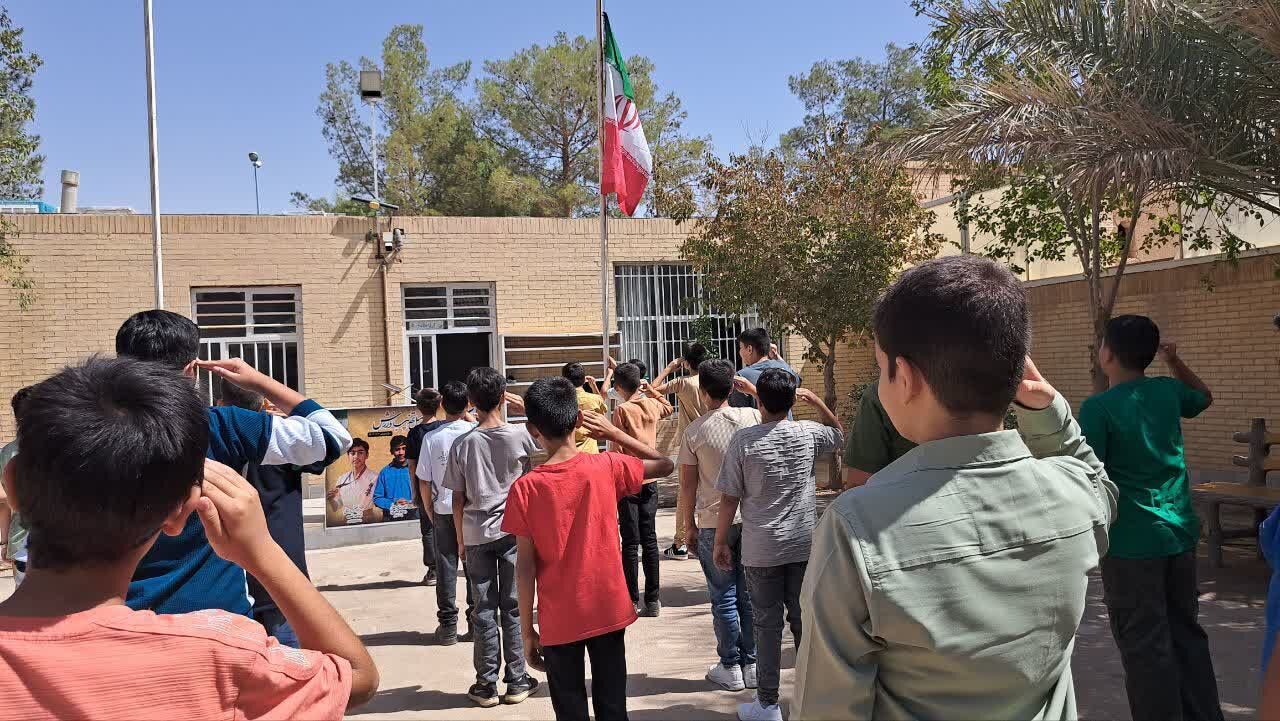 سلامی نظامی به وقت جوانه‌های اشکذری