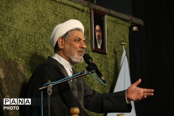 یادواره شهدای سلامت یزد در بیمارستان شهید رهنمون