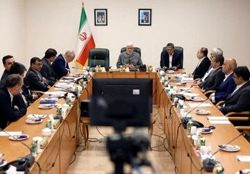 تاکید معاون اول رئیس‌جمهور بر طراحی برنامه‌های اقتصادی در تراز جایگاه جدید ایران