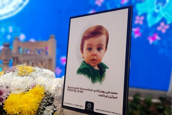 آغاز آیین معنوی اعتکاف در مصلای اسلامشهر با حضور گسترده نوجوانان