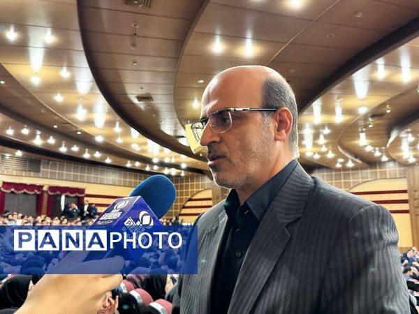 آیین اختتامیه اولین همایش مدار معلمی در آمل