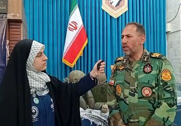 همبستگی مردم و نیروهای مسلح در هفته دفاع مقدس نشانه حمایت از جمهوری اسلامی در برابر دشمنان قسم‌خورده است
