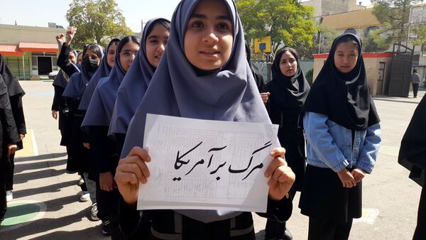 بزرگداشت شهید مقاومت سید حسن نصرالله در دبیرستان صفورا ۲ مشهد