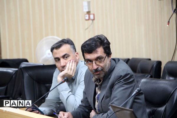 برگزاری اولین جلسه طرح «با انرژی ها» برای مدیریت مصرف انرژی در مدارس یزد