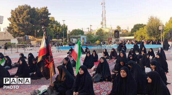 همایش بانوان حسینی در نهاوند