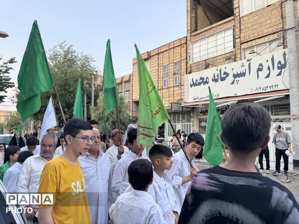 نمایش بازسازی واقعه غدیر در محله شیخ آباد قم