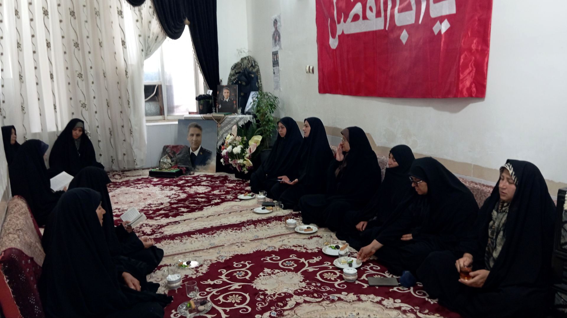 دیدار بانوان بسیجی پایگاه‌های رزق آباد و فرگ با خانواده شهید مرادپور