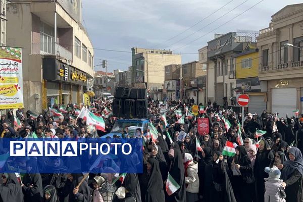 عهد دوباره مردم فیروزکوه با انقلاب؛ ۲۲ بهمن، تجلی بصیرت و ولایتمداری