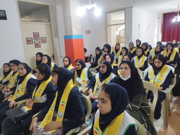 اردوی آموزشی مهارتی پیشتازان دختر آموزش و پرورش ناحیه ۳