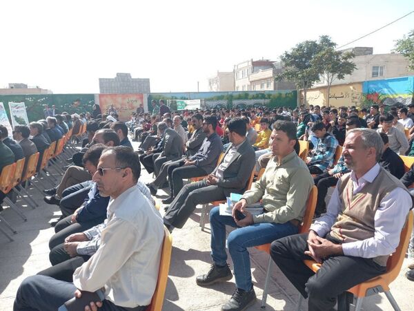 نواختن زنگ مهر و ایثار در شهرستان شیروان