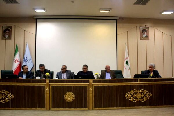 نشست خبری انجمن داروسازان یزد