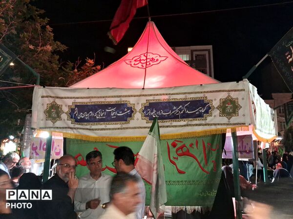 خروش ملت ایران در شب نود و پنجم حماسه میدان داری-٢