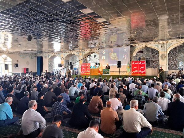 نماز عبادی سیاسی جمعه در شهرستان کاشمر 
