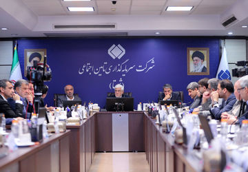 عارف: آسیب‌پذیری کشور از بی توجهی به شایسته‌سالاری است/ آغاز اصلاحات ساختاری در اقتصاد