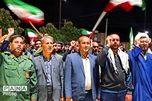 دیشموکی‌ها همچنان پای کار انقلاب