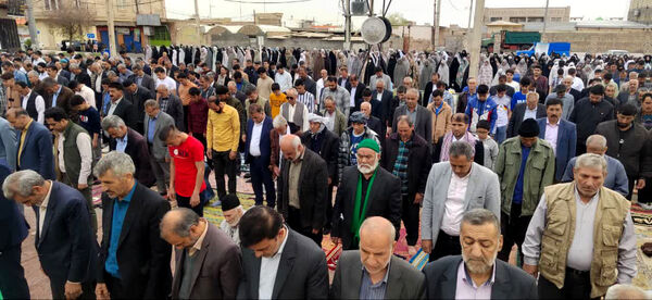 نماز عید سعید فطر در شهر جعفریه قم
