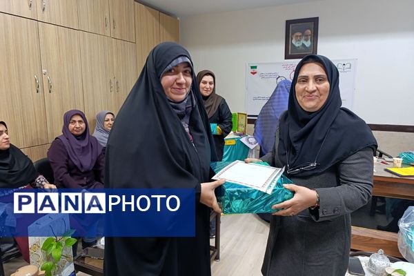 حضور دانش‌آموزان مدارس ناحیه دو شهرری در جشن ولادت حضرت فاطمه (س)