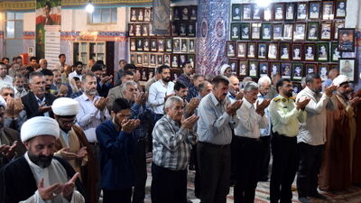 طنین وحدت و بصیرت در نماز جمعه فارسان
