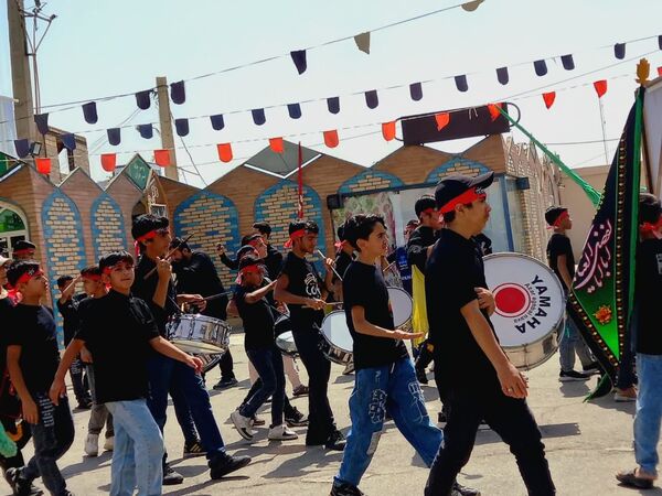 اجتماع بزرگ احلی من العسل در برخوار 