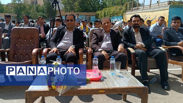 همزمان با سراسر کشور زنگ جوانه‌ها در یاسوج به صدا در آمد