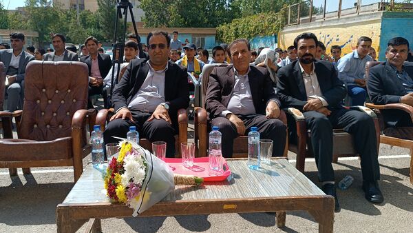 همزمان با سراسر کشور زنگ جوانه‌ها در یاسوج به صدا در آمد