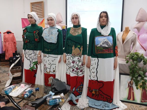 جشن روز خیاط درهنرستان کیمیاناحیه۳