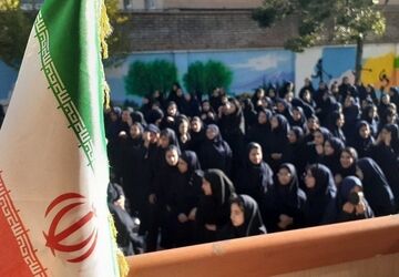 بازگشایی دبیرستان شاهد دخترانه الیگودرز با حضور خانواده شهید سید ابراهیم موسویان