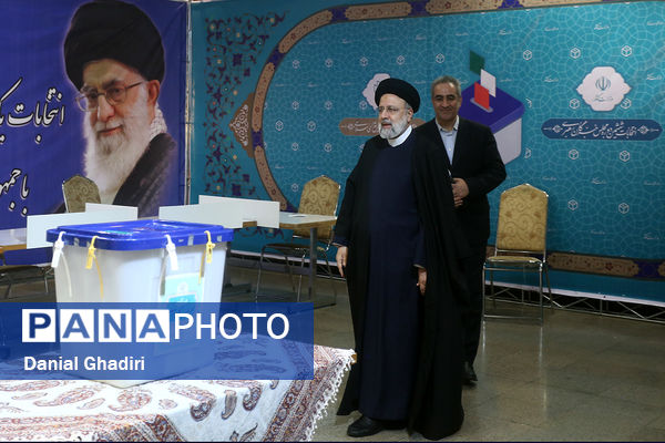 حضور سیدابراهیم رئیسی رئیس‌جمهوری در انتخابات 11 اسفند 1402
