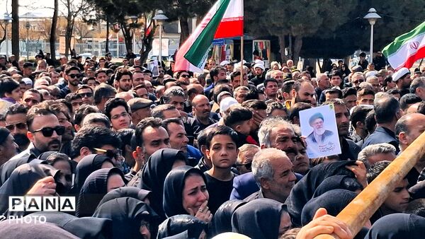 تشیع پیکر مطهر شهید پاسدار محمد صادق نظافتی در کاشمر 