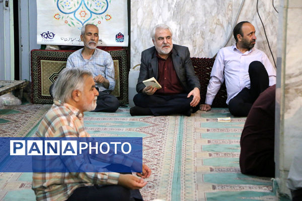 یادواره سادات شهید و چهلم شهدای خدمت در قم